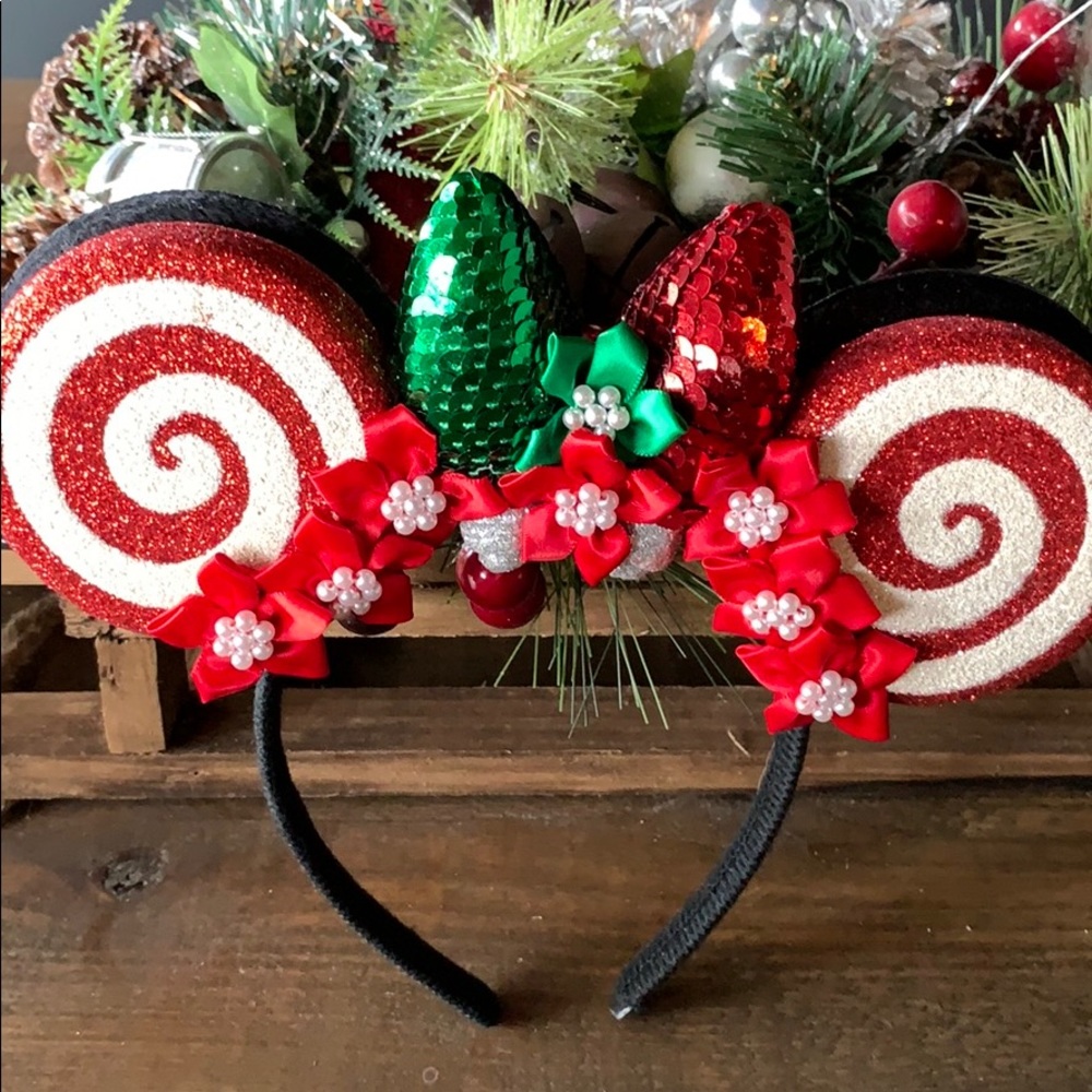 Minnie Mouse ears.